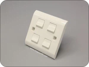 Interruptor da luz de 4 vias e 2 grupos